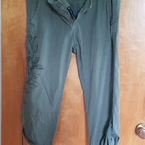 Lucky Brand green with floral print capris
